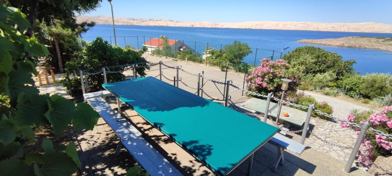 Resort Haus Toma Cesarica Exteriör bild