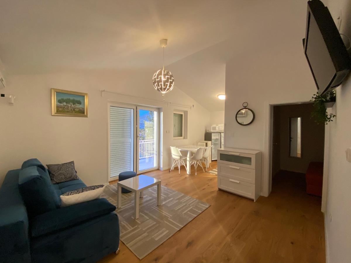 Resort Haus Toma Cesarica Exteriör bild