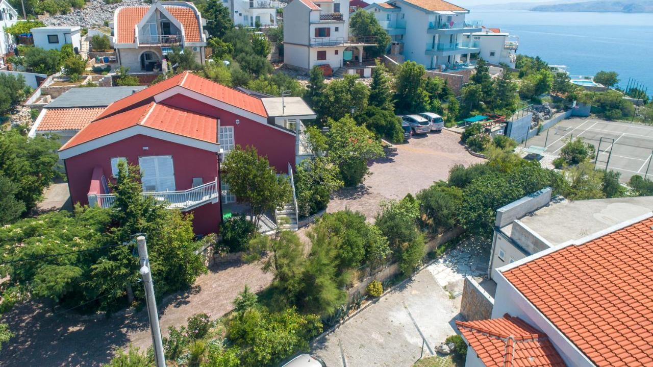 Resort Haus Toma Cesarica Exteriör bild